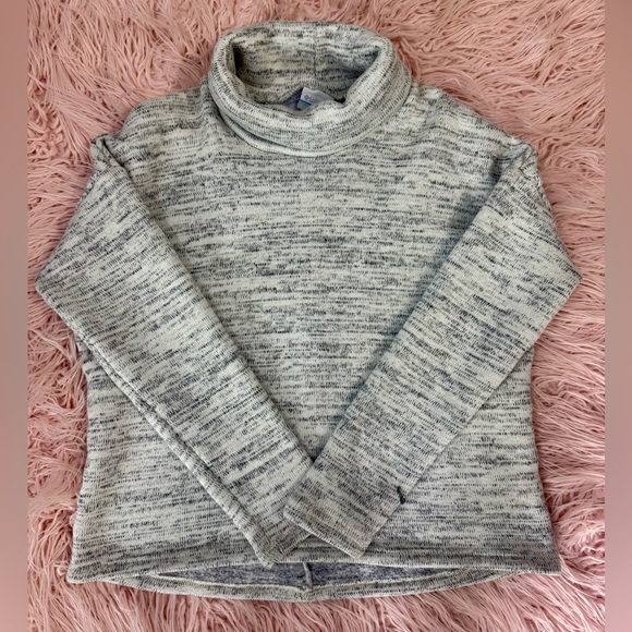 Columbia Sweaters - Columbia Women’s Grey Turtleneck Long Sleeve Pull Over Sweater